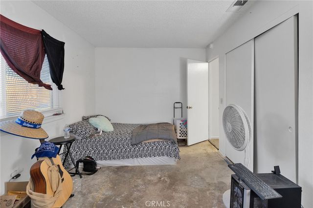13167 Olathe Road, Apple Valley, CA 92308
