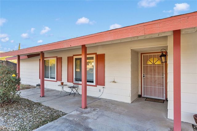 13167 Olathe Road, Apple Valley, CA 92308