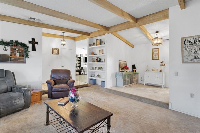 13167 Olathe Road, Apple Valley, CA 92308