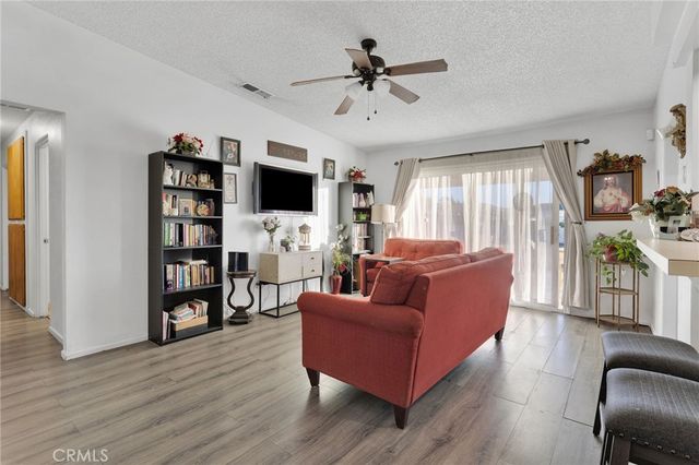 13167 Olathe Road, Apple Valley, CA 92308