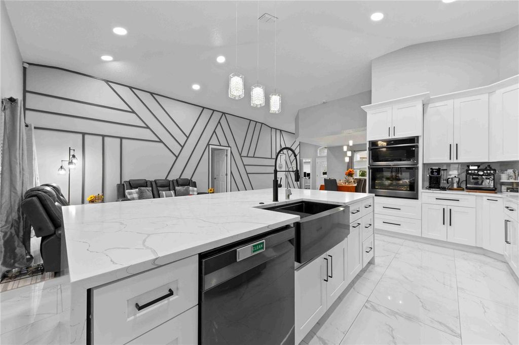 Image 17 of property listing at 416 BECKY STREET, Orlando, FL 32824