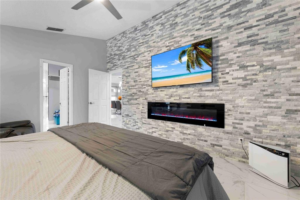 Image 22 of property listing at 416 BECKY STREET, Orlando, FL 32824