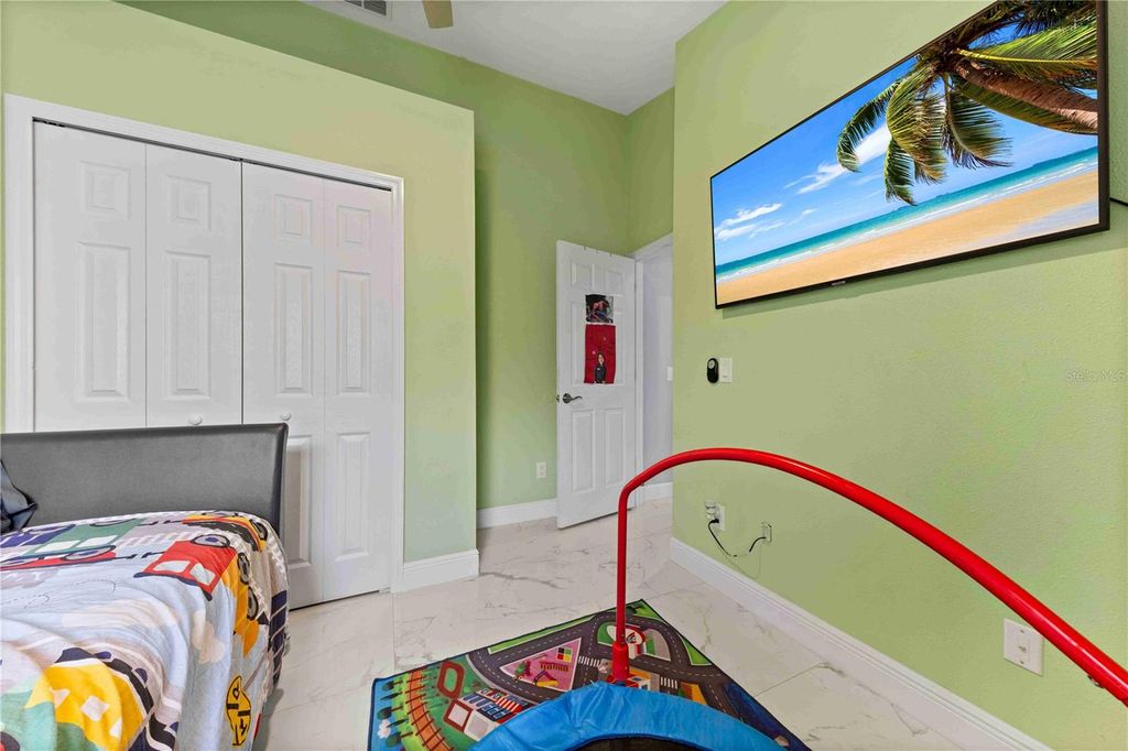 Image 27 of property listing at 416 BECKY STREET, Orlando, FL 32824