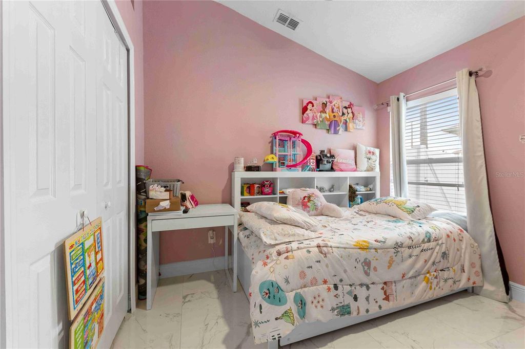 Image 32 of property listing at 416 BECKY STREET, Orlando, FL 32824