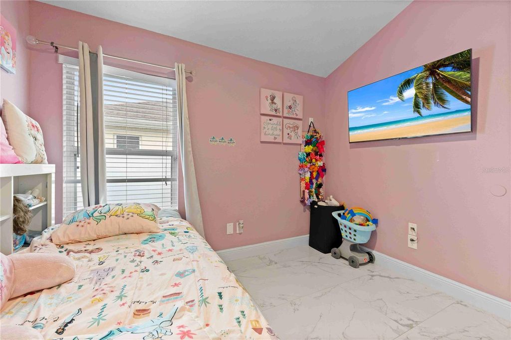 Image 33 of property listing at 416 BECKY STREET, Orlando, FL 32824