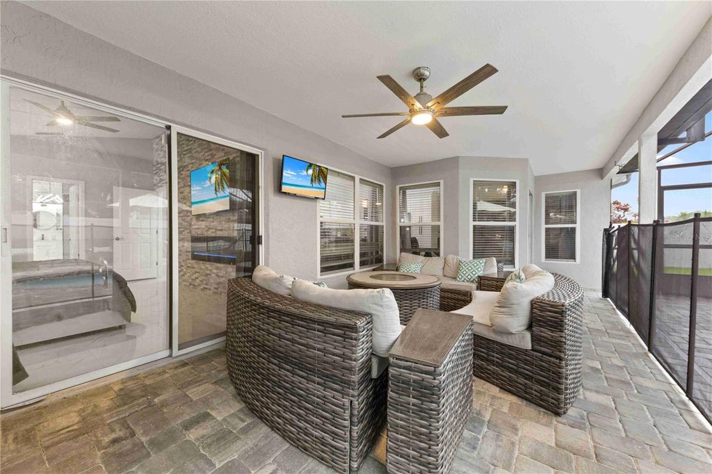 Image 36 of property listing at 416 BECKY STREET, Orlando, FL 32824