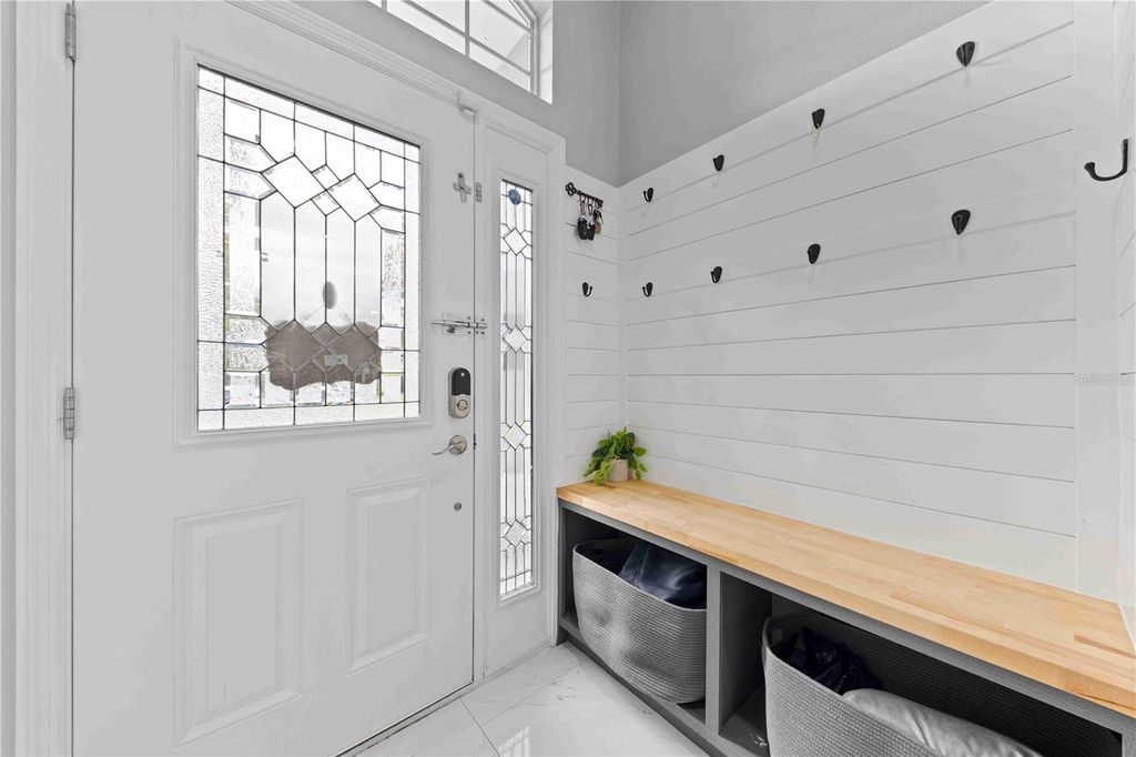 Image 10 of property listing at 416 BECKY STREET, Orlando, FL 32824