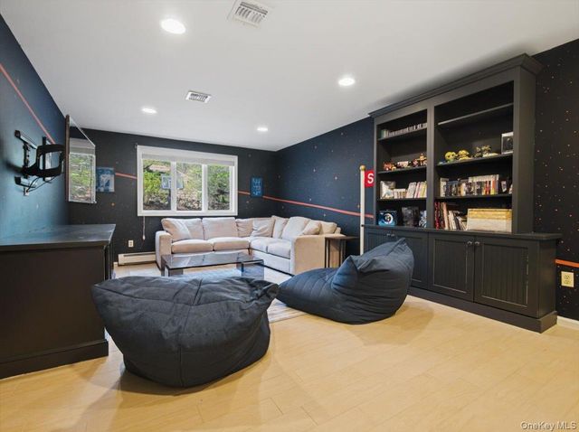 608 Palmer Drive, Nyack, NY 10960