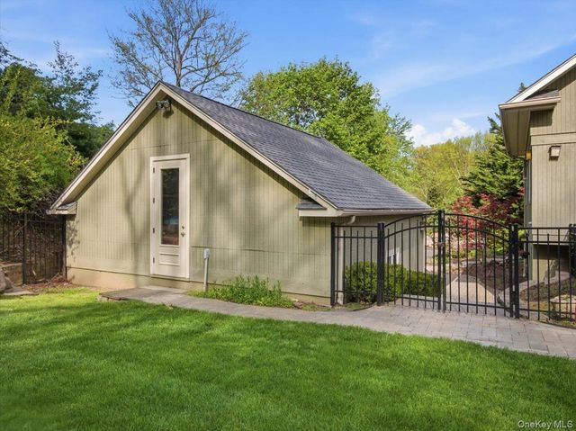 608 Palmer Drive, Nyack, NY 10960