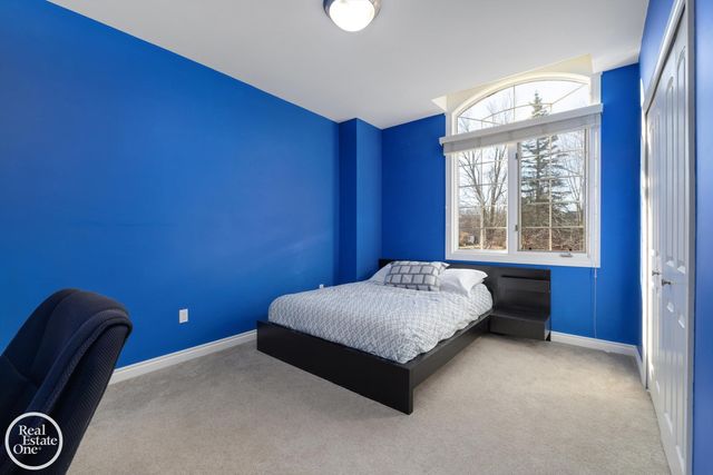 1860 Boulan Drive, Troy, MI 48084