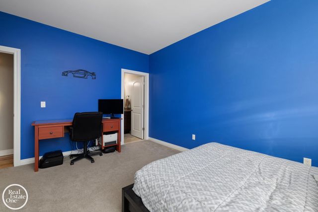 1860 Boulan Drive, Troy, MI 48084