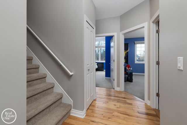 1860 Boulan Drive, Troy, MI 48084