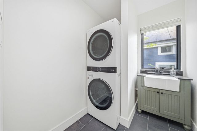 284 Webster St, Newton, MA 02466