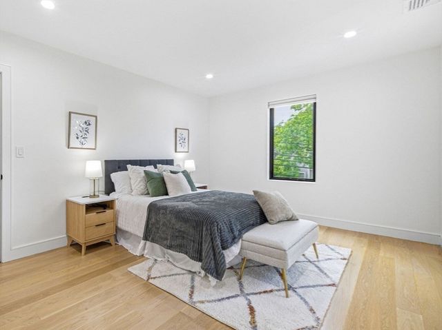 284 Webster St, Newton, MA 02466