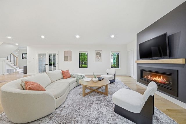284 Webster St, Newton, MA 02466