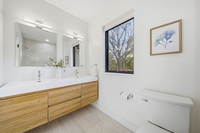 284 Webster St, Newton, MA 02466