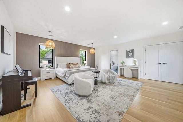 284 Webster St, Newton, MA 02466