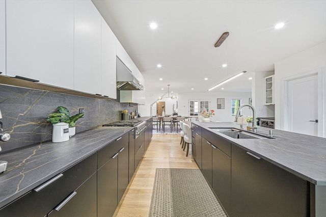 284 Webster St, Newton, MA 02466