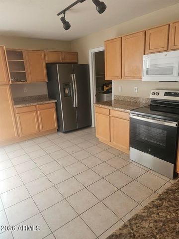 43839 W RIO GRANDE Drive, Maricopa, AZ 85138