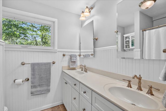 10898 Michigan Road, Plymouth, IN 46563