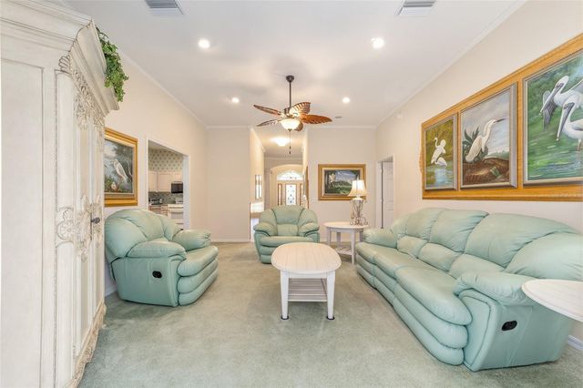 1074 AVENIDA SONOMA, Lady Lake, FL 32159