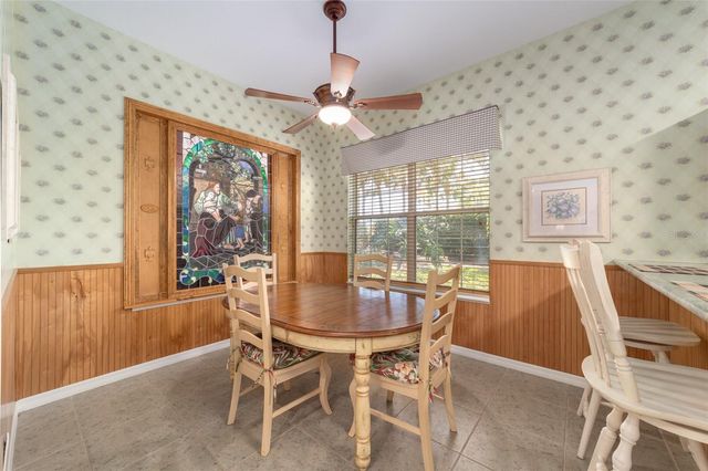 1074 AVENIDA SONOMA, Lady Lake, FL 32159
