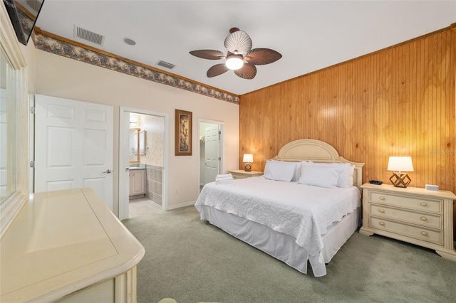 1074 AVENIDA SONOMA, Lady Lake, FL 32159