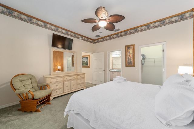 1074 AVENIDA SONOMA, Lady Lake, FL 32159