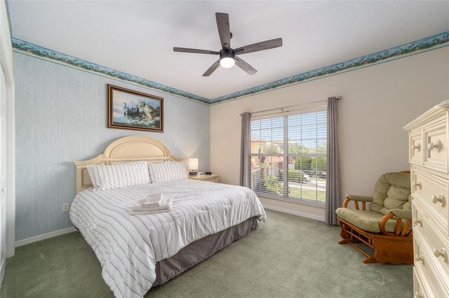 1074 AVENIDA SONOMA, Lady Lake, FL 32159