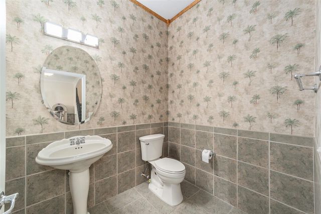 1074 AVENIDA SONOMA, Lady Lake, FL 32159