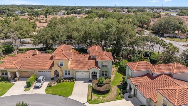 1074 AVENIDA SONOMA, Lady Lake, FL 32159