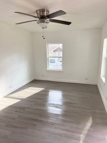 209 S Walnut, Winnsboro, TX 75494