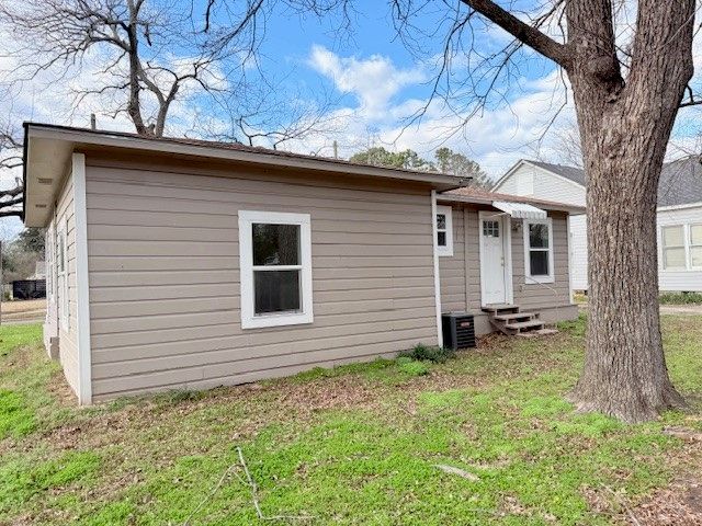 209 S Walnut, Winnsboro, TX 75494