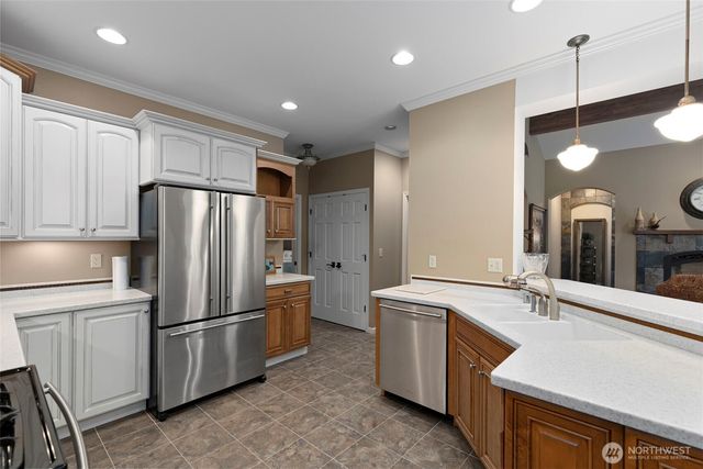 150 E Barnacle Boulevard, Shelton, WA 98584