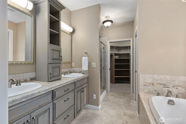 150 E Barnacle Boulevard, Shelton, WA 98584