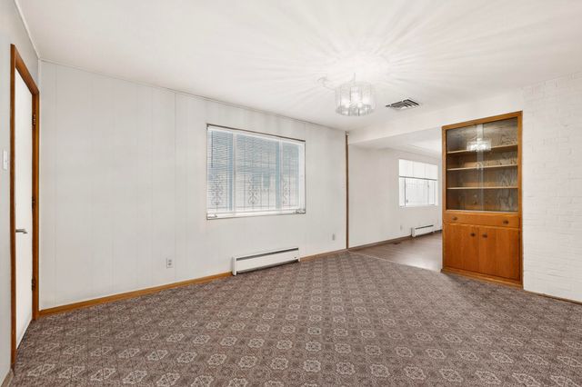 700 Manzano Street NE, Albuquerque, NM 87110