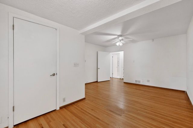 700 Manzano Street NE, Albuquerque, NM 87110