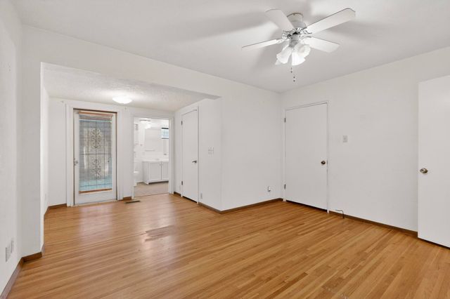 700 Manzano Street NE, Albuquerque, NM 87110