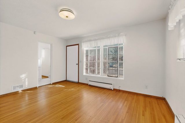 700 Manzano Street NE, Albuquerque, NM 87110