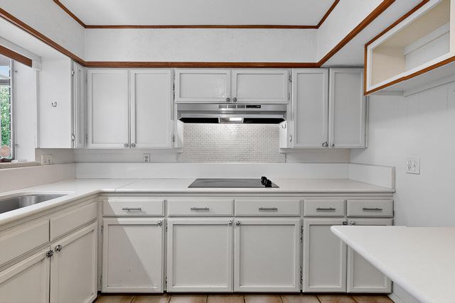 700 Manzano Street NE, Albuquerque, NM 87110