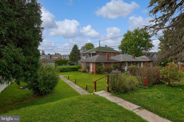 310 N STATE ST, Shillington, PA 19607