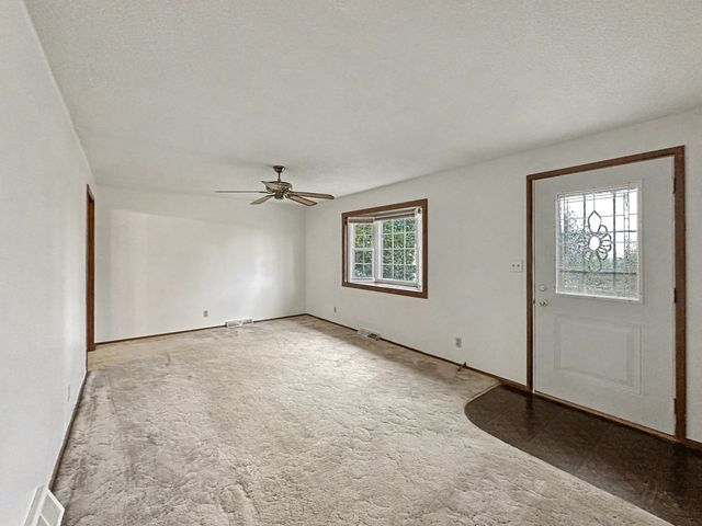 107 S Clinton Street, Ashkum, IL 60911