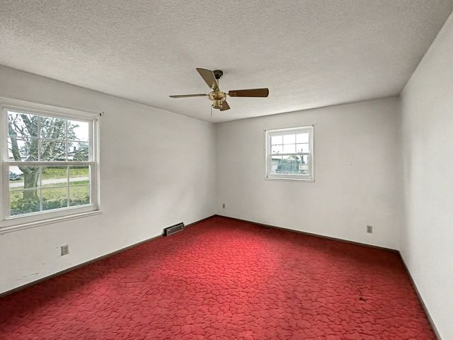 107 S Clinton Street, Ashkum, IL 60911