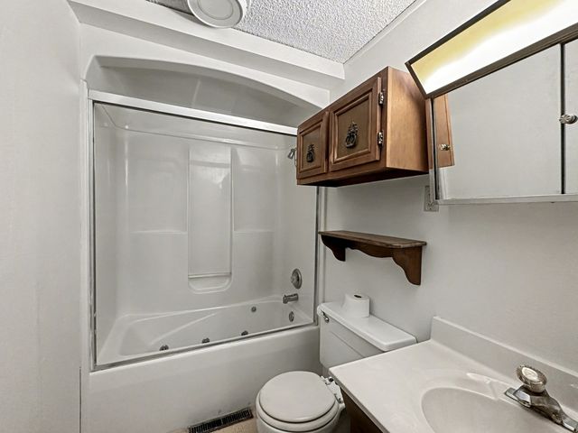 107 S Clinton Street, Ashkum, IL 60911