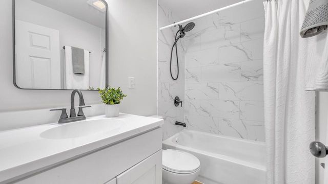 1623 S 13th STREET, Sheboygan, WI 53081