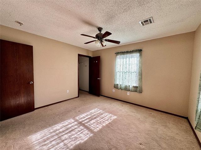 1605 W Louisiana Avenue, Chickasha, OK 73018