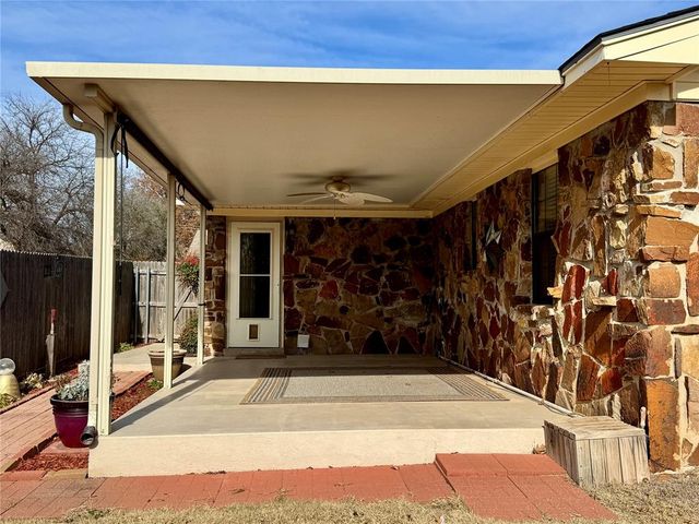 1605 W Louisiana Avenue, Chickasha, OK 73018