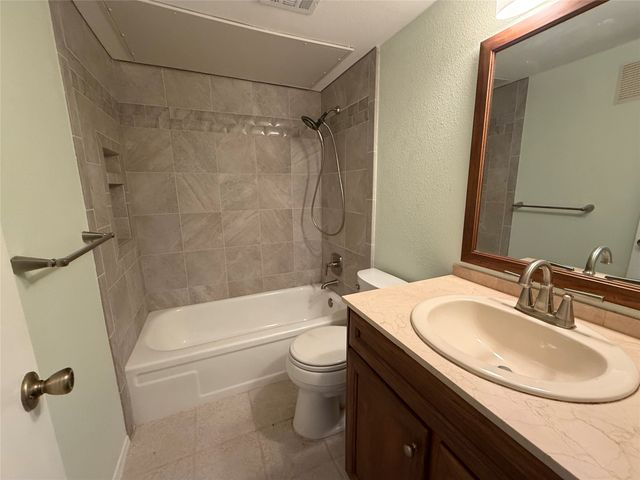 816 Pebble Beach Drive, Garland, TX 75043