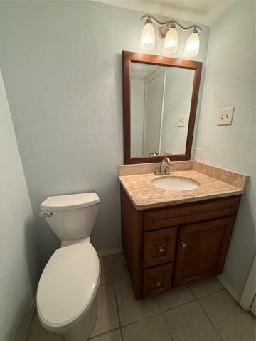 816 Pebble Beach Drive, Garland, TX 75043