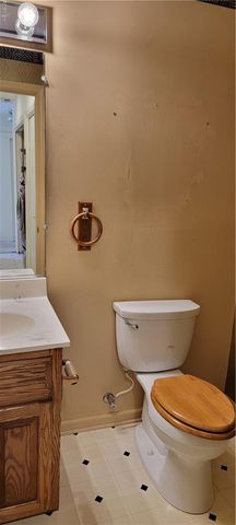 99 W Rexford DR, Newport News, VA 23608